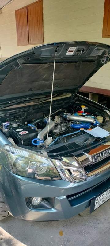 ต้องการขายอีซูซุ 4ประตู ต้องการขายอีซูซุ 4ประตู