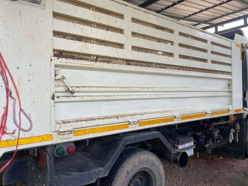 ขายดั้มพ์ 6ล้อสวยๆ ยกชุดดั้มพ์