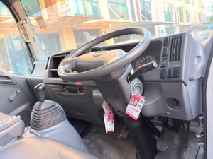 ISUZU NLR 130แรงม้า รถบรรทุก 4ล้อ ตู้แห้ง ปี2018 เลขไมล์ 60,592 กม.