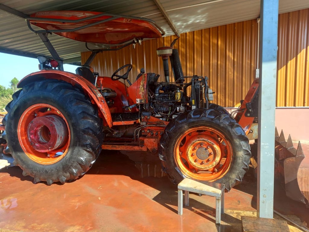 รถไถ M7040 ตัวแรง