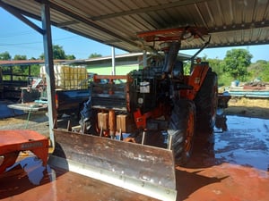 รถไถ M7040 ตัวแรง