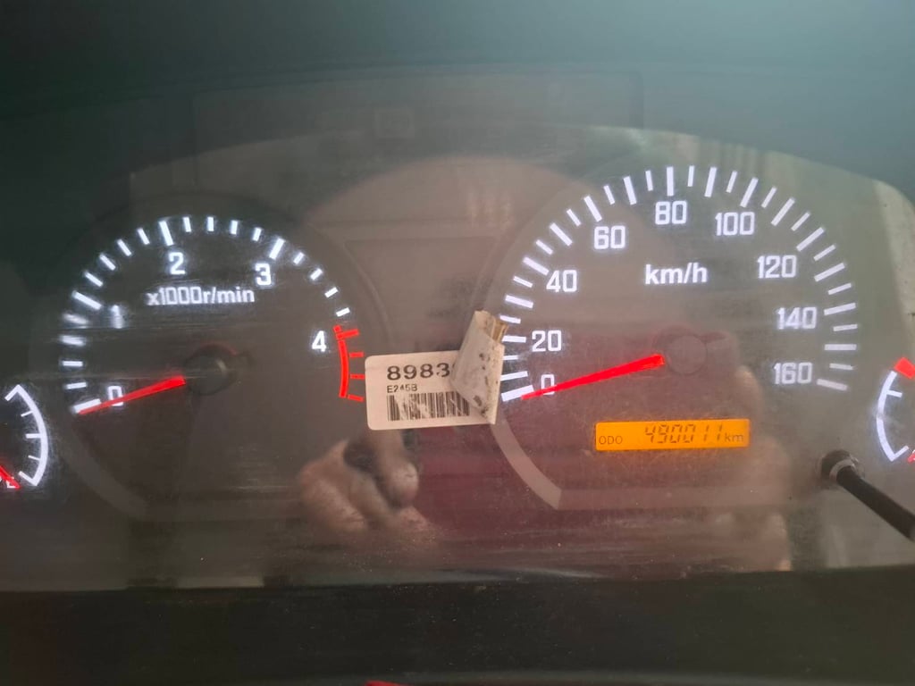 ISUZU NLR 130แรงม้า รถบรรทุก 4ล้อ ตู้แห้ง ปี2019 เลขไมล์ 490,011 กม.