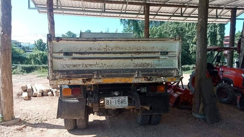 ISUZU FRR 190แรงม้า รถบรรทุก 6ล้อ ดั้มพ์ ปี2017 เลขไมล์ 168,414 กม. ISUZU FRR 190แรงม้า รถบรรทุก 6ล้อ ดั้มพ์ ปี2017 เลขไมล์ 168,414 กม.