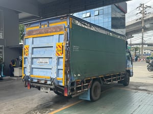 ISUZU NPR 130แรงม้า รถบรรทุก 6ล้อ ตู้แห้ง ปี2002 เลขไมล์ 663,015 กม.