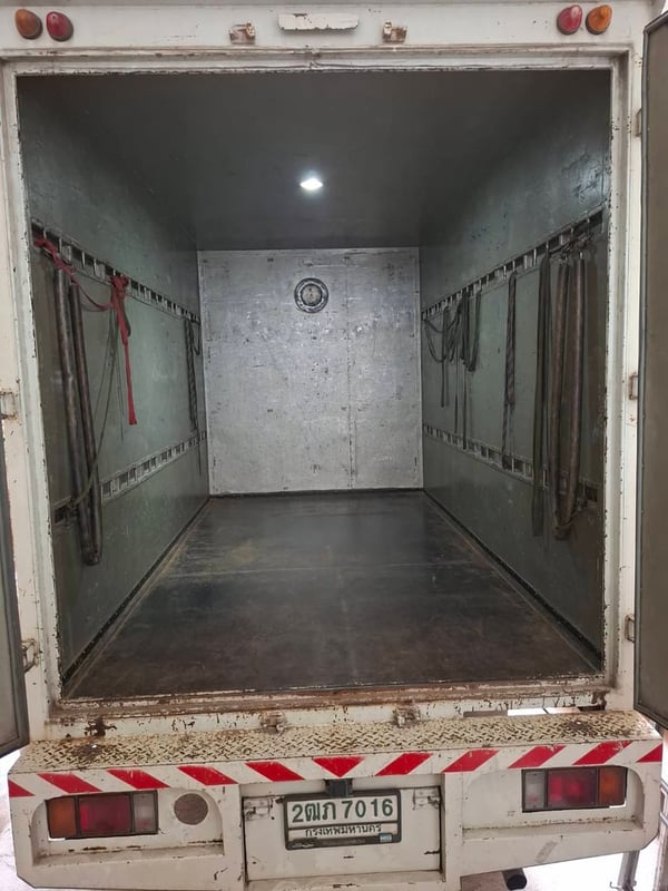 ISUZU NLR 130แรงม้า รถบรรทุก 4ล้อ ตู้แห้ง ปี2019 เลขไมล์ 490,011 กม.