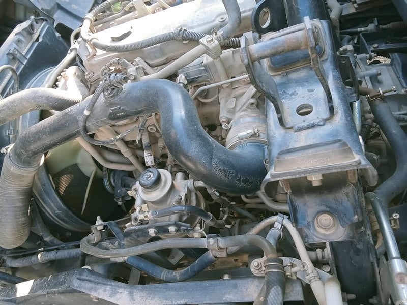 ISUZU FRR 190แรงม้า รถบรรทุก 6ล้อ ดั้มพ์ ปี2017 เลขไมล์ 168,414 กม. ISUZU FRR 190แรงม้า รถบรรทุก 6ล้อ ดั้มพ์ ปี2017 เลขไมล์ 168,414 กม.