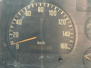 ISUZU NPR 130แรงม้า รถบรรทุก 6ล้อ ตู้แห้ง ปี2002 เลขไมล์ 663,015 กม.