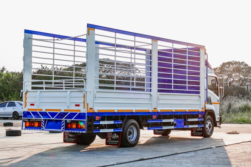 ISUZU FRR 210แรงม้า 6ล้อกระบะคอกปี2023