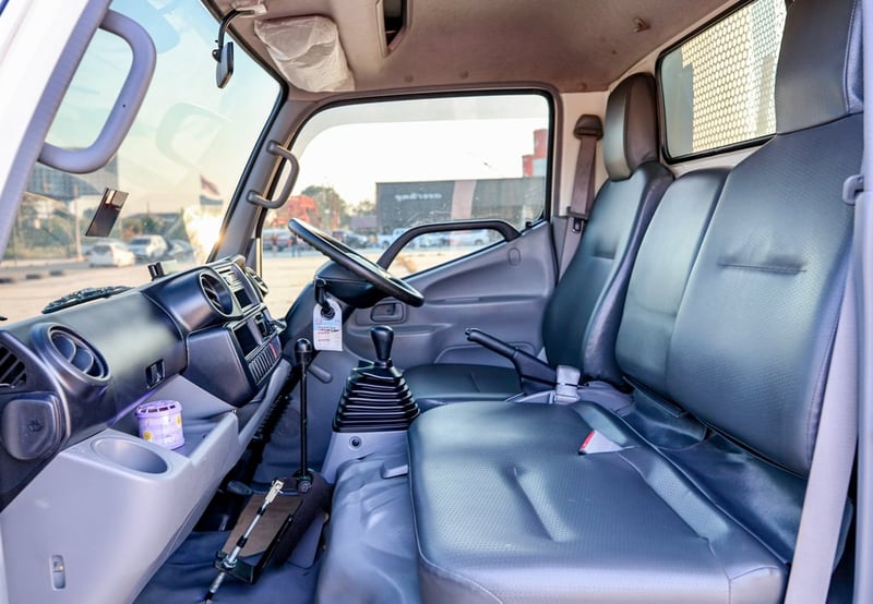 HINO XZU 150แรงม้า รถบรรทุก 6ล้อ ดั้มพ์ ปี2023 HINO XZU 150แรงม้า รถบรรทุก 6ล้อ ดั้มพ์ ปี2023