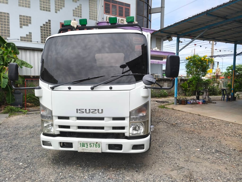 ISUZU NLR 130แรงม้า รถบรรทุก 4ล้อ กระบะคอกสูง ปี2016 ISUZU NLR 130แรงม้า รถบรรทุก 4ล้อ กระบะคอกสูง ปี2016