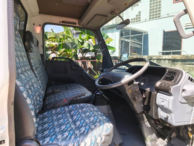 HINO XZU 136แรงม้า รถบรรทุก 4ล้อ กระบะคอกสูง ปี2017