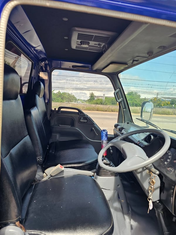 ISUZU NKR 100แรงม้า รถดั้มพ์ ปี2006