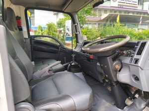 ISUZU NLR 130แรงม้า รถบรรทุก 4ล้อ กระบะคอกสูง ปี2011