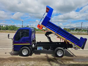 ISUZU NKR 100แรงม้า รถดั้มพ์ ปี2006