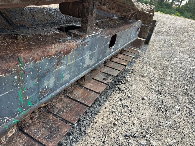 KOMATSU. PC 60-7  เครื่องดี ปั้ม เเรง  345,000 เอวแน่น  แอร์ หนาว  เอกสารอินวอย   รถอยู่ นครปฐม โทร0626426323