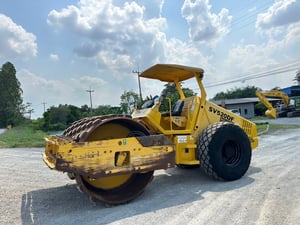 รถบด  SAKAI  SV 520 DF  4,000 ชม   2 เพลา 2 เปลือก  เครื่องดี  1,380,000 ปั้ม แรง เอวแน่น   ไฟฟ้าครบ   เอกสาร เล่มทะเบียน  รถอยู่นครปฐม โทร0626426323