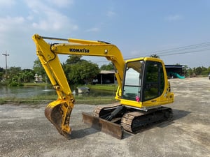 KOMATSU. PC 60-7  เครื่องดี ปั้ม เเรง  345,000 เอวแน่น  แอร์ หนาว  เอกสารอินวอย   รถอยู่ นครปฐม โทร0626426323