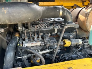 KOMATSU. PC 60-7  เครื่องดี ปั้ม เเรง  345,000 เอวแน่น  แอร์ หนาว  เอกสารอินวอย   รถอยู่ นครปฐม โทร0626426323