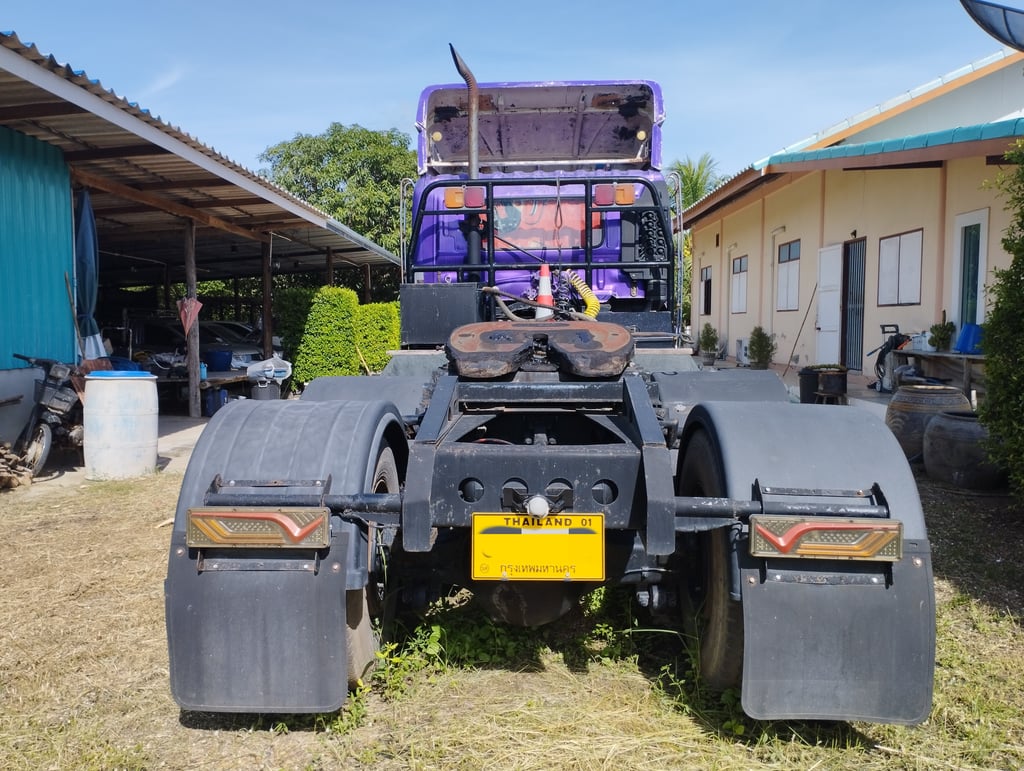 HINO MEGA FM 260 แรงม้า รถบรรทุก หัวลาก 10ล้อ HINO MEGA FM 260 แรงม้า รถบรรทุก หัวลาก 10ล้อ