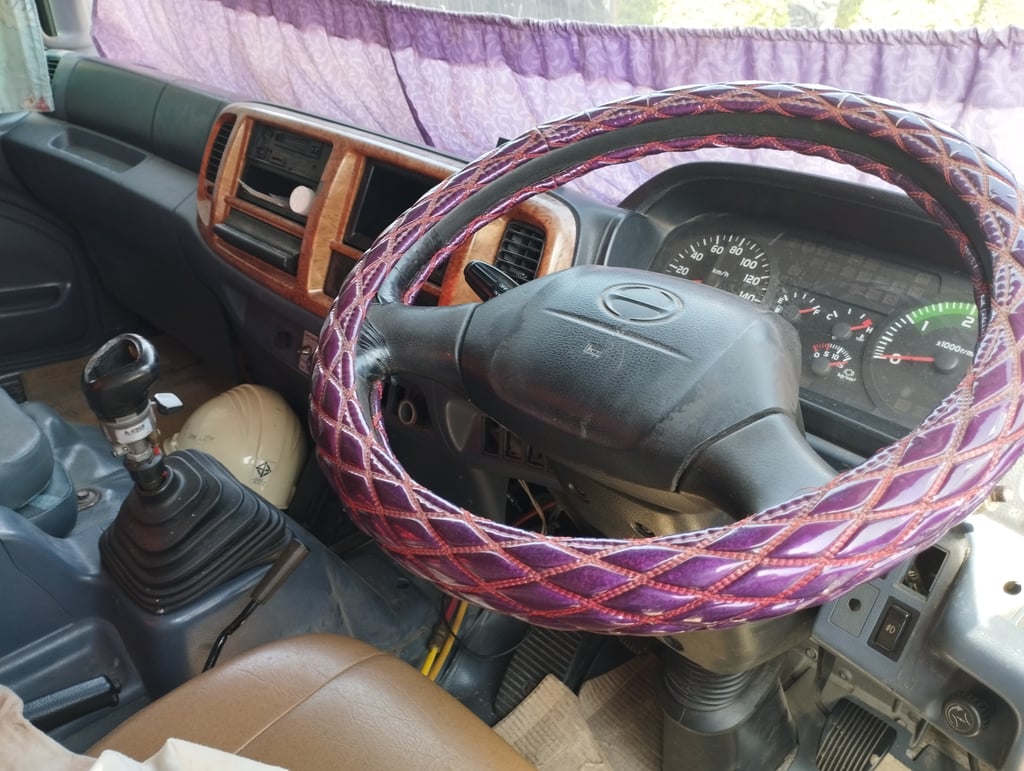 HINO MEGA FM 260 แรงม้า รถบรรทุก หัวลาก 10ล้อ HINO MEGA FM 260 แรงม้า รถบรรทุก หัวลาก 10ล้อ