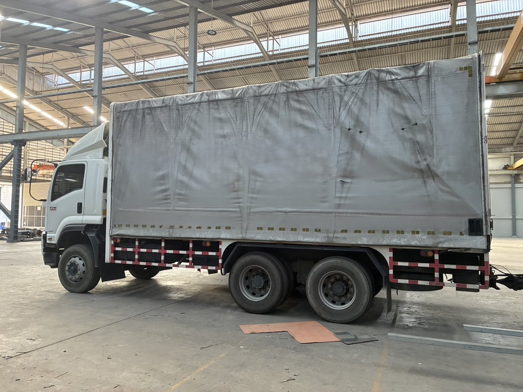 ISUZU FVM 221แรงม้า รถบรรทุก 10ล้อ พ่วงแม่ลูก ปี2020 เลขไมล์ 169,472 กม.