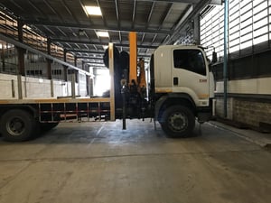 ISUZU FVM34TNXXT 240 แรงม้า รถบรรทุก 10 ล้อ ติดเครน พื้นเรียบ ปี 2017 เลขไมล์ 170000 กม. ISUZU FVM34TNXXT 240 แรงม้า รถบรรทุก 10 ล้อ ติดเครน พื้นเรียบ ปี 2017 เลขไมล์ 170000 กม.