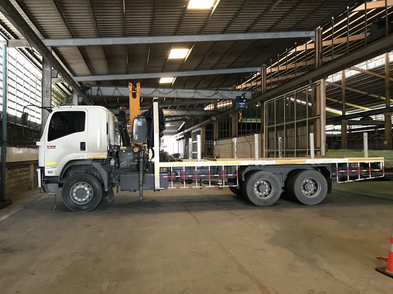 ISUZU FVM34TNXXT 240 แรงม้า รถบรรทุก 10 ล้อ ติดเครน พื้นเรียบ ปี 2017 เลขไมล์ 170000 กม. ISUZU FVM34TNXXT 240 แรงม้า รถบรรทุก 10 ล้อ ติดเครน พื้นเรียบ ปี 2017 เลขไมล์ 170000 กม.