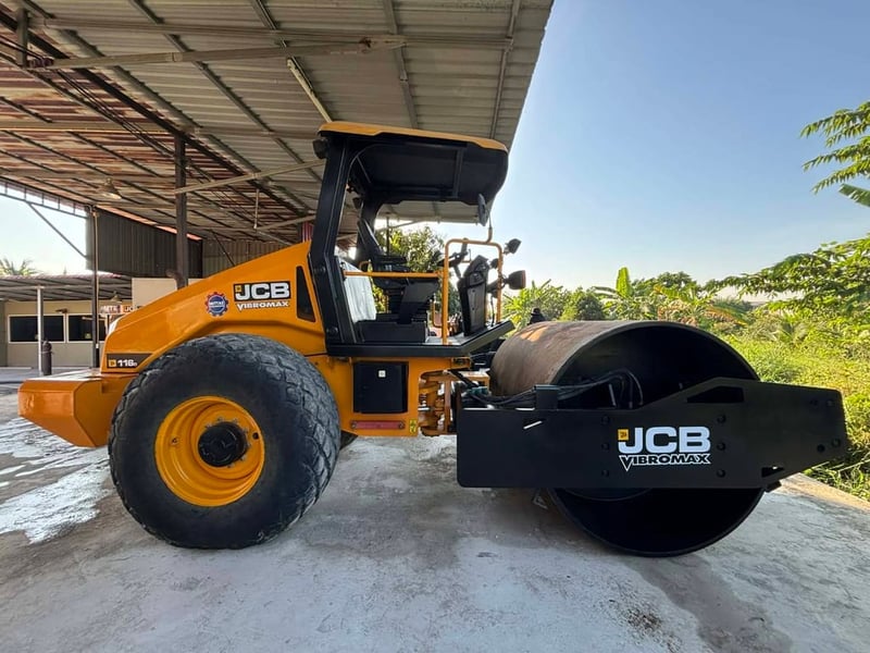 รถบดล้อเรียบ JCB รุ่น 116D