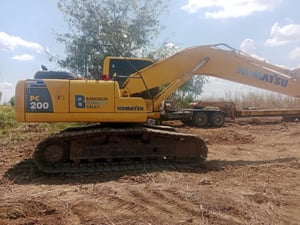 รถขุด KOMATSU PC200-8M0 รถขุด KOMATSU PC200-8M0