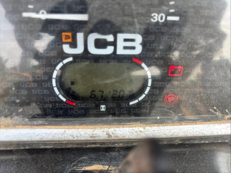 รถบดล้อเรียบ JCB รุ่น 116D