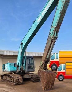 รถขุด KOBELCO SK200-8 บูมยกสูง 16 เมตร รถขุด KOBELCO SK200-8 บูมยกสูง 16 เมตร