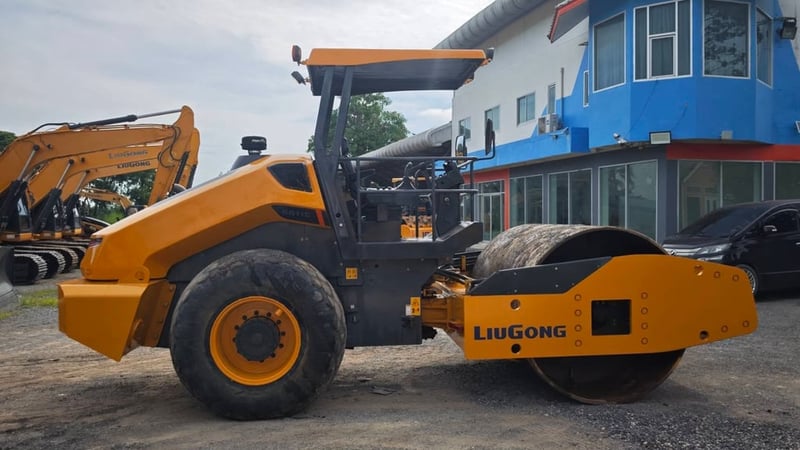 รถบดล้อเรียบ LIUGONG รุ่น 6611E