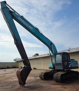 รถขุด KOBELCO SK200-8 บูมยกสูง 16 เมตร รถขุด KOBELCO SK200-8 บูมยกสูง 16 เมตร