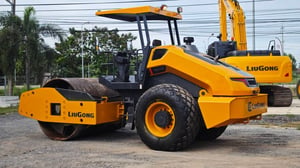 รถบดล้อเรียบ LIUGONG รุ่น 6611E