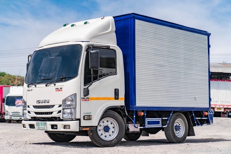 ISUZU NLR รถบรรทุก 4ล้อ ตู้แห้ง ปี2011 เลขไมล์ 368,713 กม.