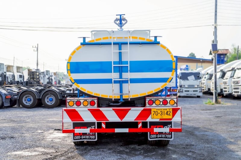 ISUZU FTR รถบรรทุก 10ล้อ บรรทุกน้ำ ปี2020 เลขไมล์ 127,211 กม.