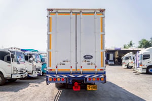 HINO FG รถบรรทุก 6ล้อ ตู้แห้ง ปี2019 เลขไมล์น้อยกว่า 500,000 กม.