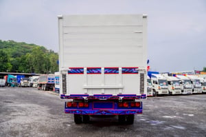 HINO VICTOR 500 รถบรรทุก 6ล้อ ดั้มพ์ ปี2018 เลขไมล์ 120,121 กม. HINO VICTOR 500 รถบรรทุก 6ล้อ ดั้มพ์ ปี2018 เลขไมล์ 120,121 กม.