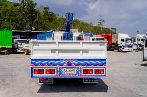 HINO FL รถบรรทุก 10ล้อ กระบะเหล็กติดเครน ปี2018 เลขไมล์ 286,863 กม. HINO FL รถบรรทุก 10ล้อ กระบะเหล็กติดเครน ปี2018 เลขไมล์ 286,863 กม.