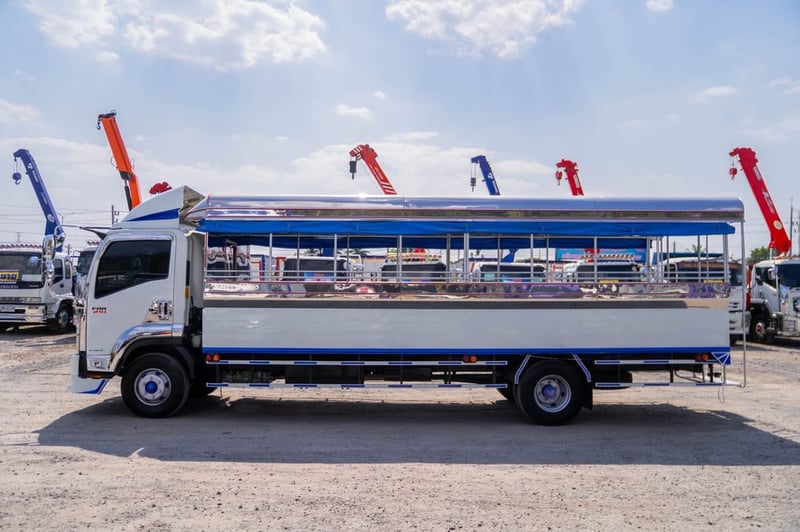 ISUZU FRR รถบรรทุก 6ล้อ สองแถว ปี2013 เลขไมล์ 792,634 กม.