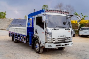 ISUZU FRR รถบรรทุก 6ล้อ กระบะเหล็กติดเครน ปี2018 เลขไมล์ 67,220 กม.