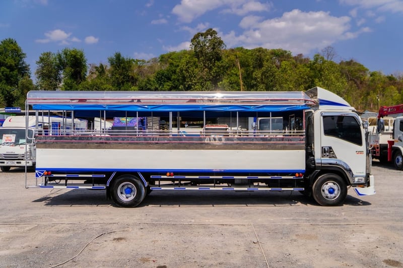 ISUZU FRR รถบรรทุก 6ล้อ สองแถว ปี2013 เลขไมล์ 792,634 กม.