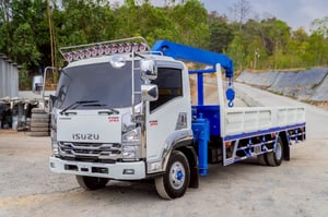 ISUZU FRR รถบรรทุก 6ล้อ กระบะเหล็กติดเครน ปี2018 เลขไมล์ 67,220 กม.