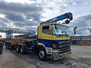 หัวลาก+หาง ติดเครน 5 ตัน  HINO 700 เครื่องP11C-320แรงม้า
