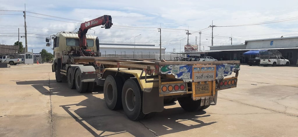 หัวลาก+หาง ติดเครน 5 ตัน HINO PROFIA เครื่องP11-325 แรงม้า หัวลาก+หาง ติดเครน 5 ตัน HINO PROFIA เครื่องP11-325 แรงม้า