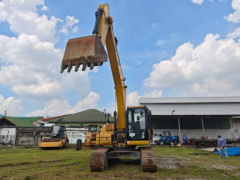 ขายด่วน CAT 320D รถสวยพร้อมใช้ ขายด่วน CAT 320D รถสวยพร้อมใช้