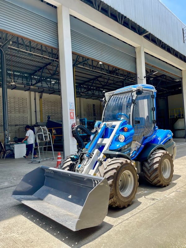 Multione รถอเนกประสงค์ขนาดเล็ก ราคาพิเศษ Multione รถอเนกประสงค์ขนาดเล็ก ราคาพิเศษ