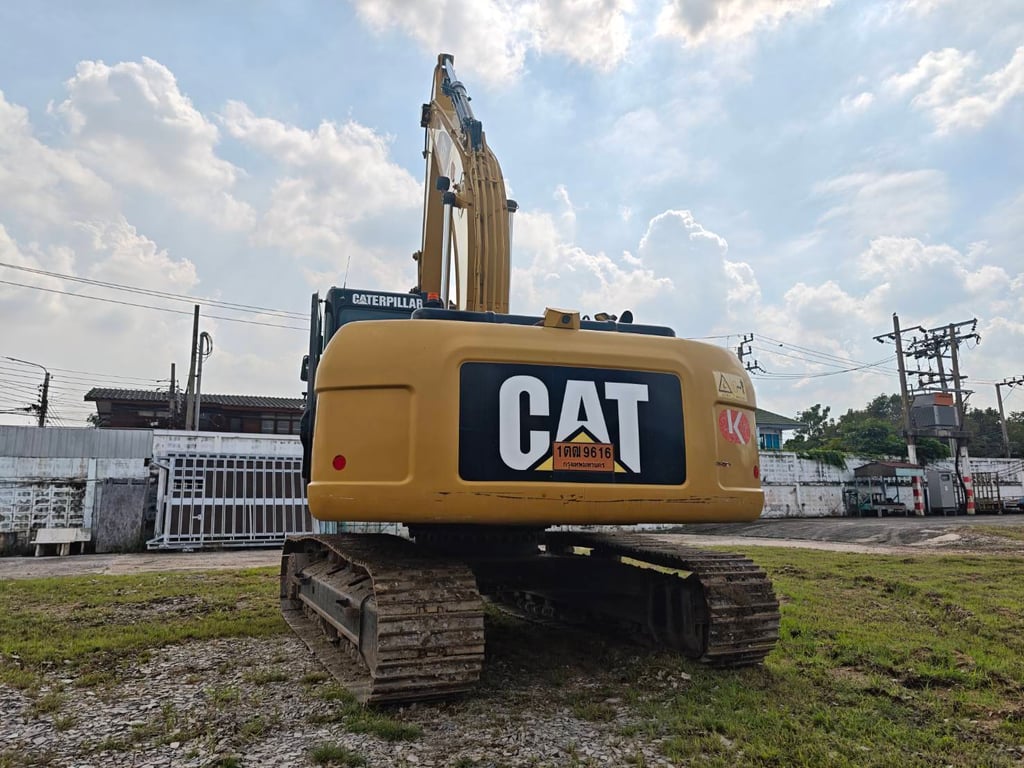 ขายด่วน CAT 320D รถสวยพร้อมใช้