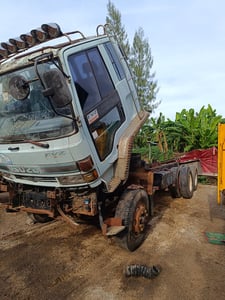 ISUZU FVZ 195แรงม้า รถบรรทุก 10ล้อหัวคัสซีคัสซีท้ายบิด