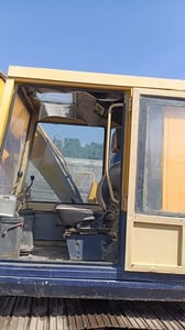 ขายรถแม็คโครkomatsu pc60-5 บูมยาว ใช้งานดี ใบซื้อขายราคา2.6แสน